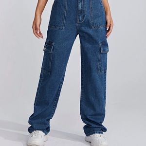 SHEIN High Wasted pocket jeans